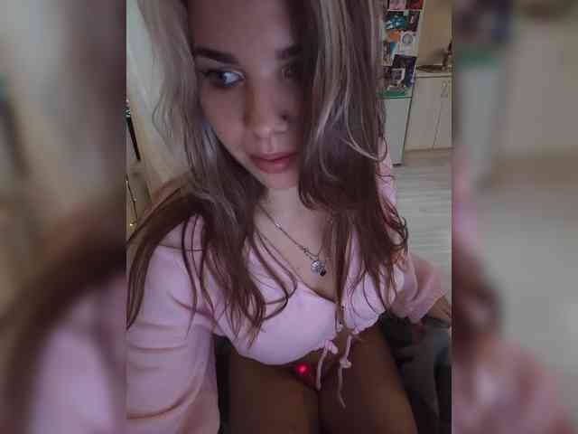 VanillaExplode webcam