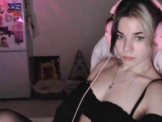 VanillaExplode webcam