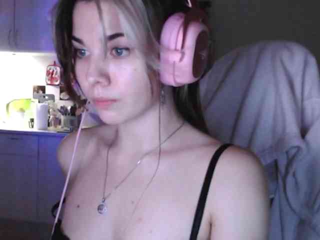 VanillaExplode webcam