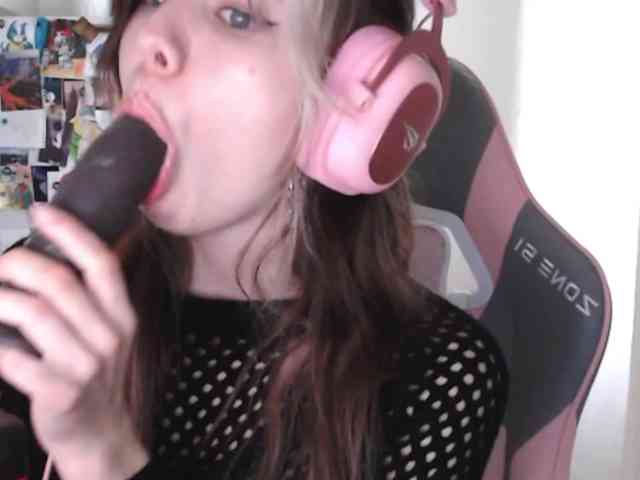 VanillaExplode webcam