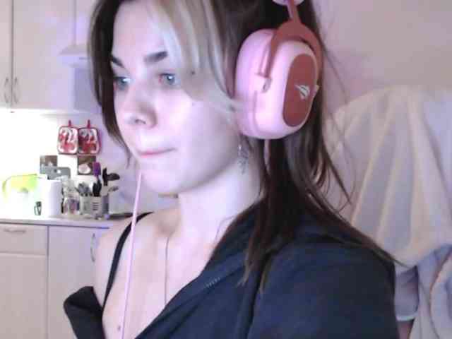 VanillaExplode webcam