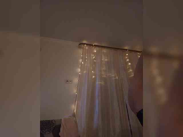 VanillaExplode webcam