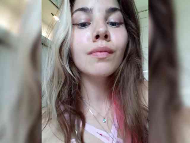 VanillaExplode webcam