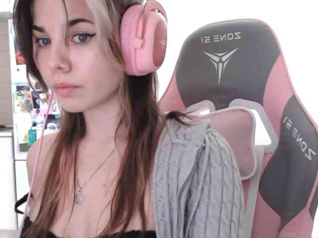 VanillaExplode webcam