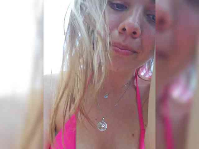 VanillaExplode webcam
