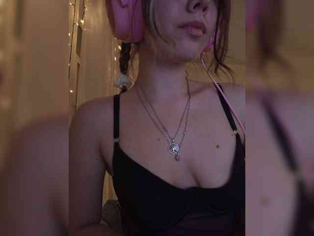 VanillaExplode webcam