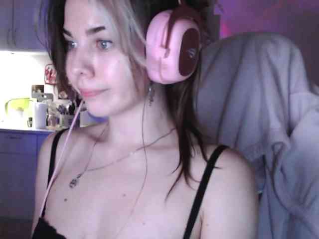 VanillaExplode webcam