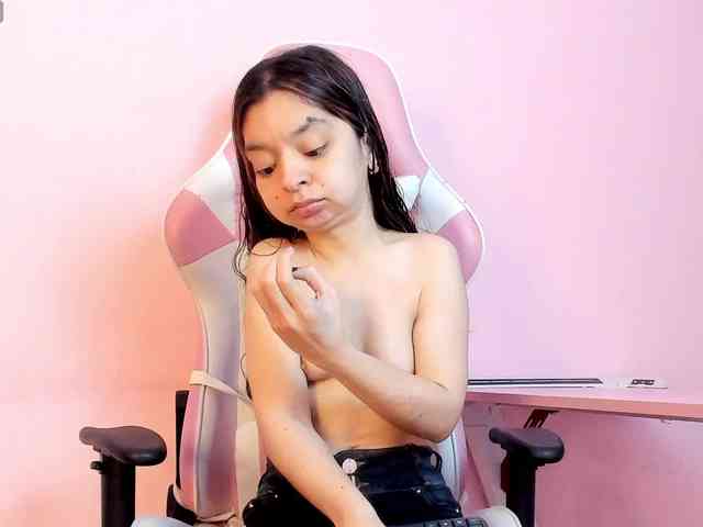 CharlotteMuller webcam