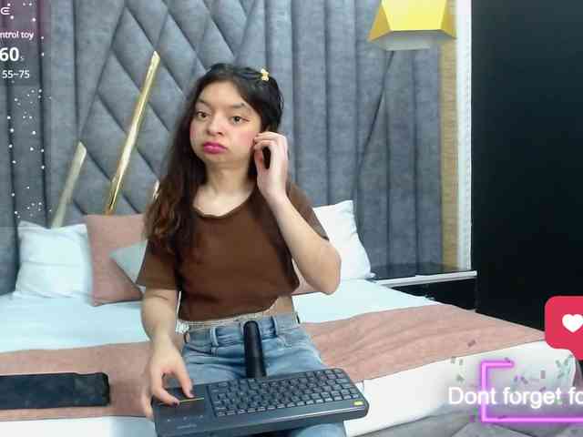 CharlotteMuller webcam