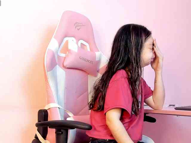 CharlotteMuller webcam