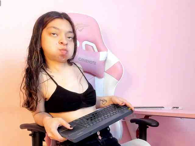 CharlotteMuller webcam