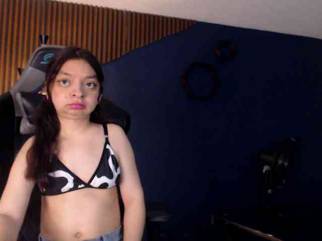 CharlotteMuller webcam