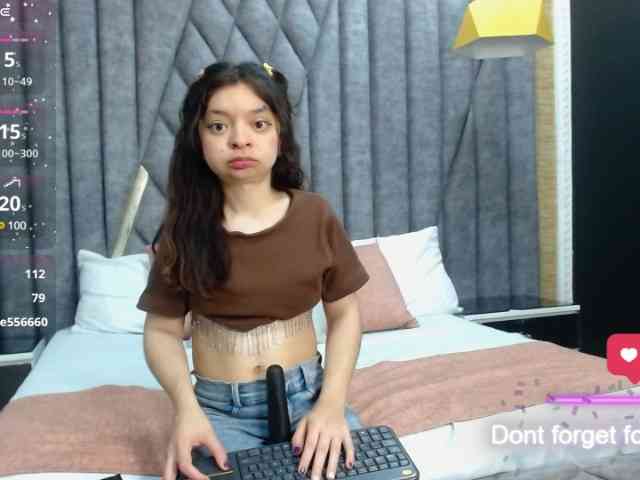 CharlotteMuller webcam