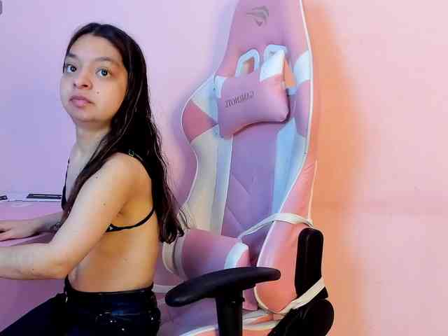 CharlotteMuller CharlotteMuller