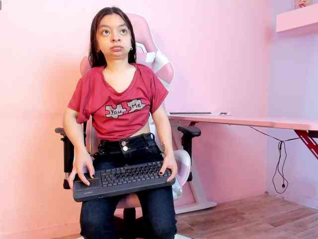 CharlotteMuller webcam