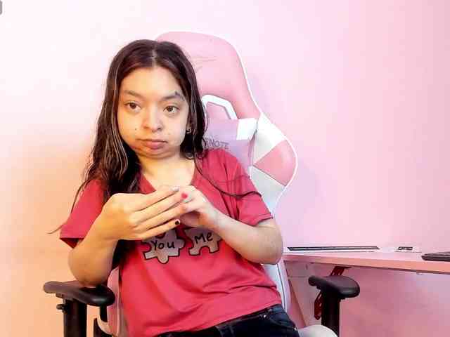 CharlotteMuller webcam