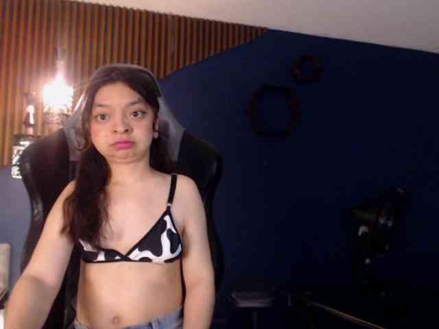 CharlotteMuller webcam
