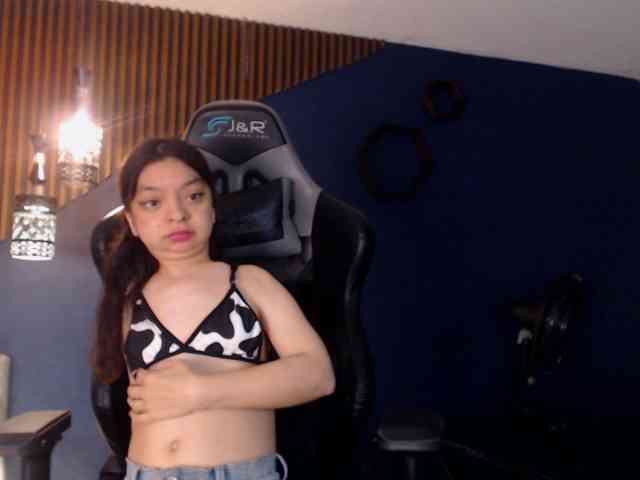 CharlotteMuller webcam