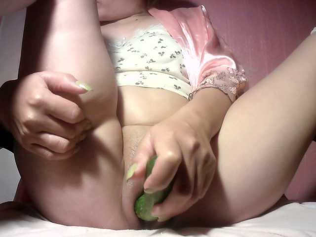 MiMi2K's BongaCams show and profile