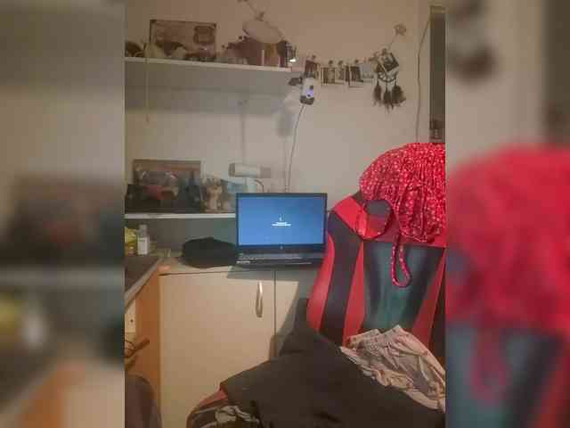 bonniewoods23 webcam