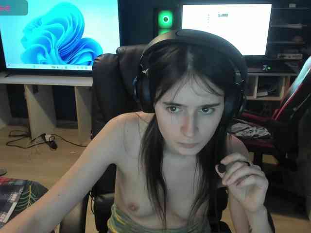 bonniewoods23 webcam