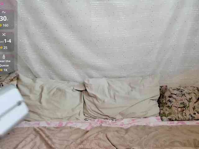 bonniewoods23 webcam