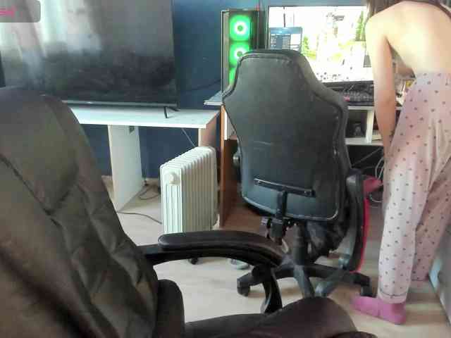 bonniewoods23 webcam