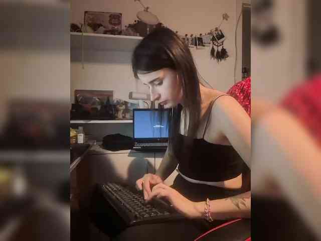 bonniewoods23 webcam