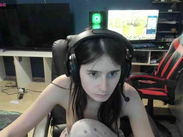 bonniewoods23 webcam