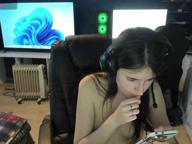 bonniewoods23 webcam