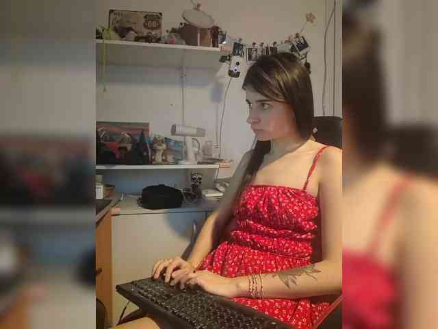 bonniewoods23 webcam