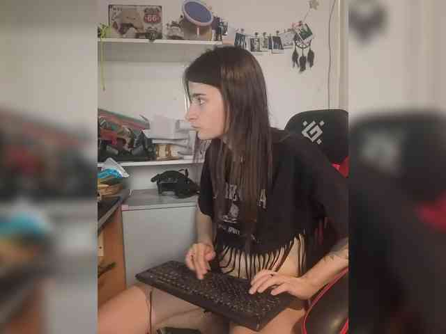 bonniewoods23 webcam