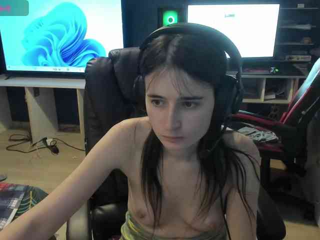 bonniewoods23 webcam