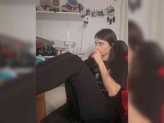 bonniewoods23 webcam