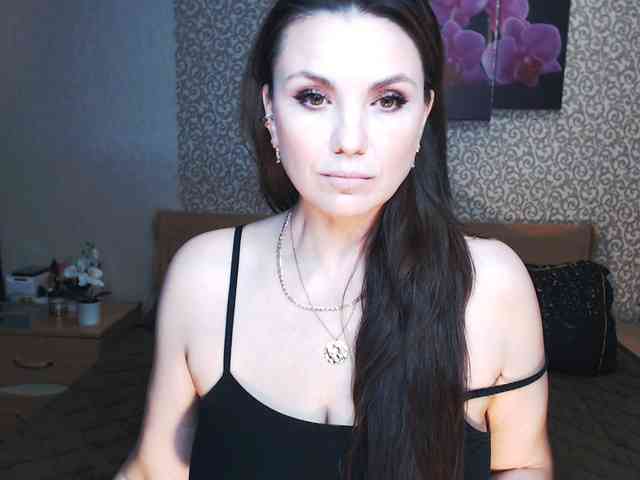 AwesomeValen webcam
