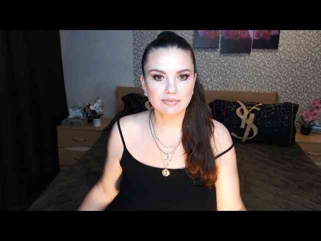AwesomeValen webcam