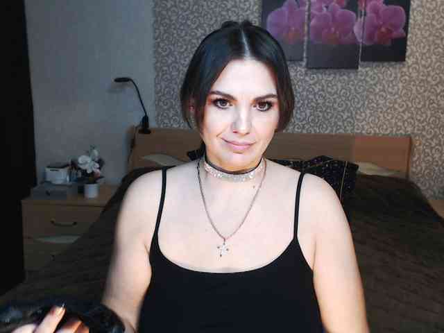AwesomeValen webcam