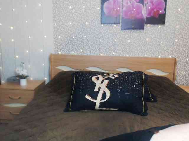 AwesomeValen AwesomeValen