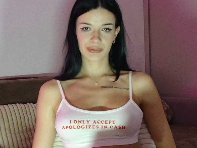 EvaEillish's BongaCams show and profile