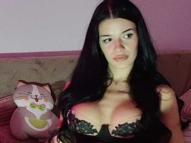 EvaEillish's BongaCams show and profile