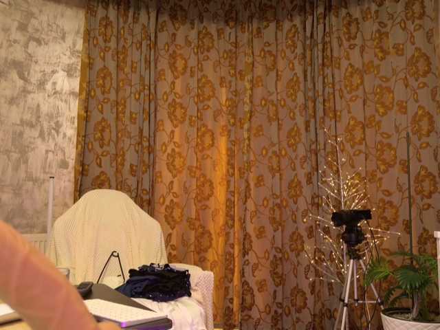 CrissySmile's BongaCams show and profile