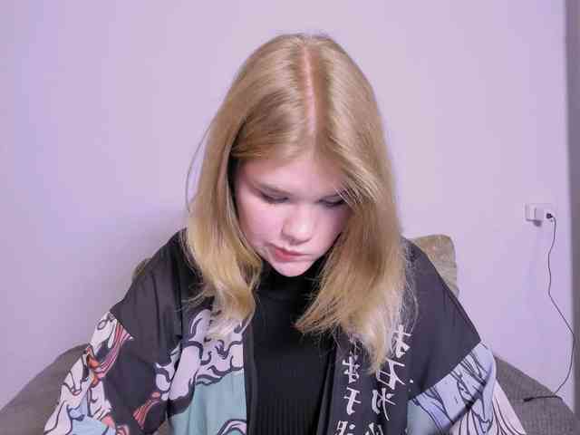 KITI111 Live Webcam on BongaCams