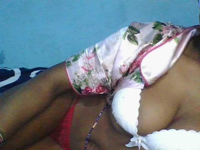 pretty-sonya from BongaCams