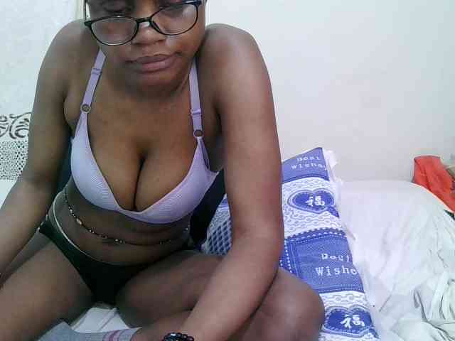pretty-sonya webcam