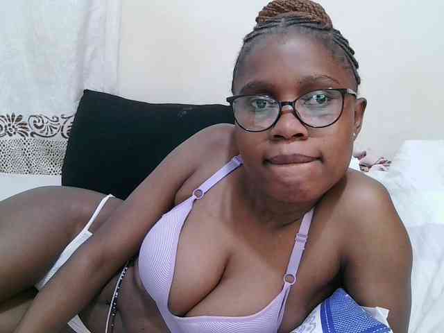 pretty-sonya webcam