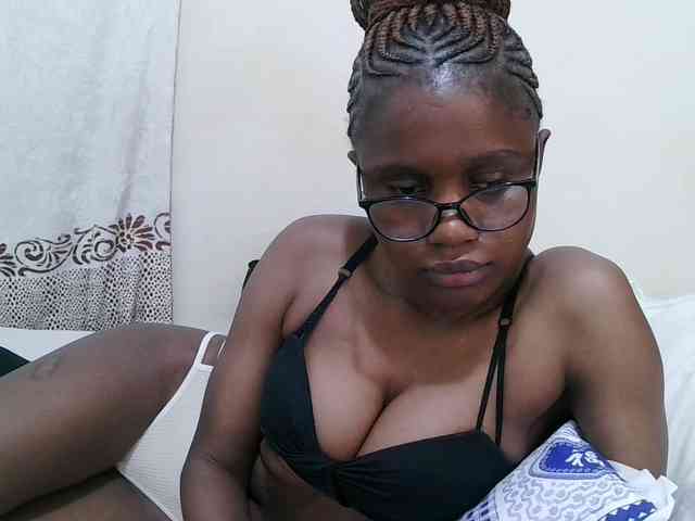 pretty-sonya webcam