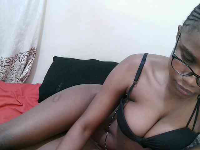 pretty-sonya webcam