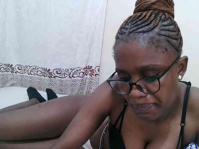 pretty-sonya webcam