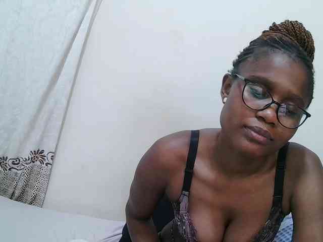 pretty-sonya webcam