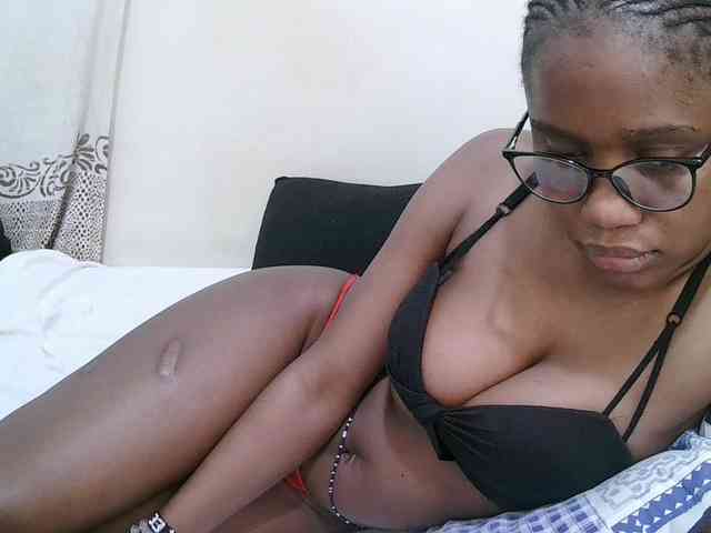 pretty-sonya webcam